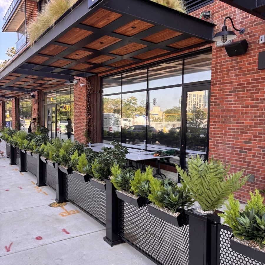 U.S. Plants Provide Interior Plant Design & Maintenance, Exterior & Green Roofs, Living Plant Walls, Moss Wall, Holidays